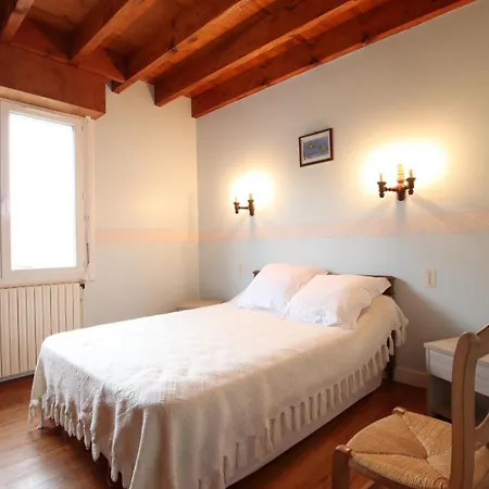 Ongui Ethorri * Isturits