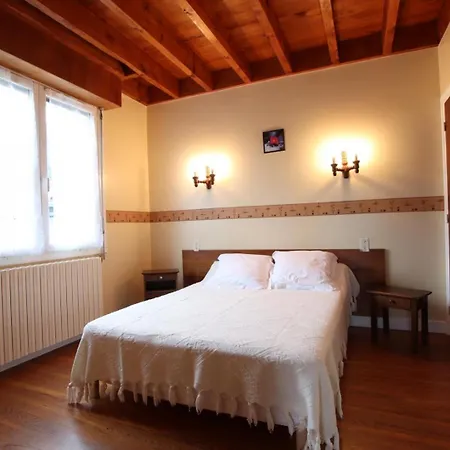 Ongui Ethorri * Isturits