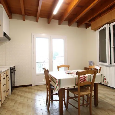 Ongui Ethorri * Isturits