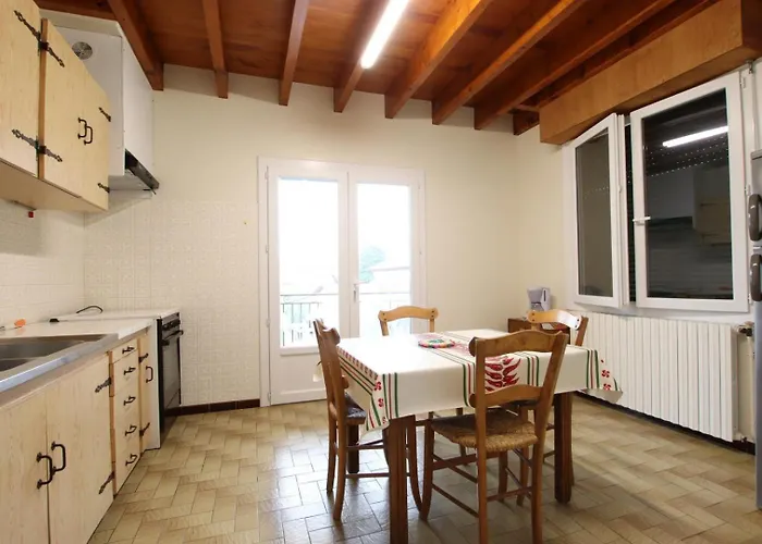 Ongui Ethorri * Isturits